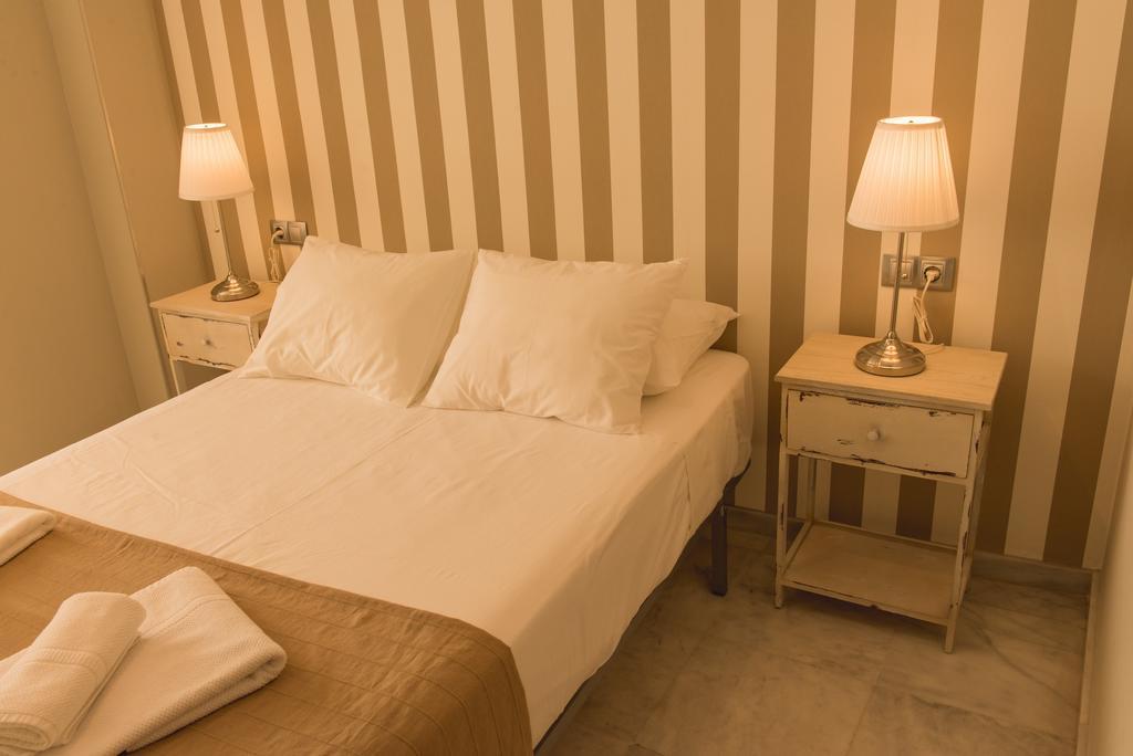 Ab Apartamentos Reding Malaga Ngoại thất bức ảnh